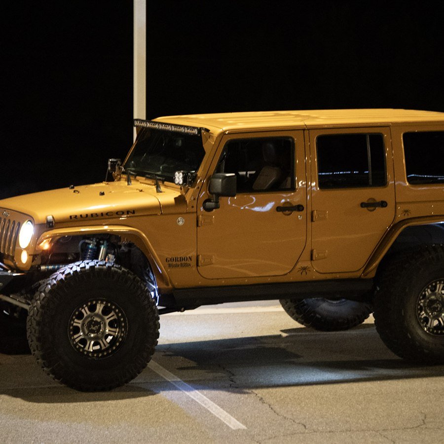 Full side profile alternate with lights on
